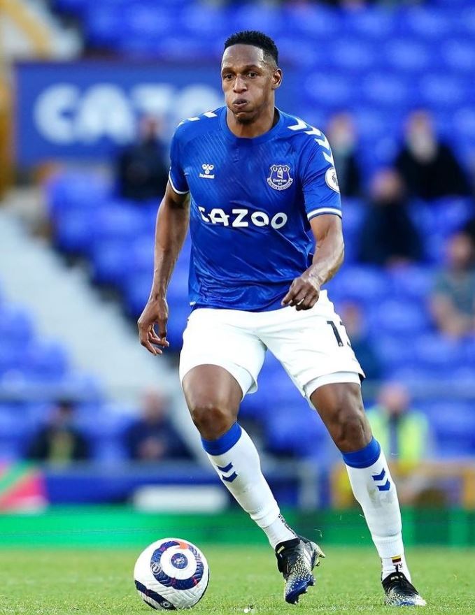Por lesión, Yerry Mina se perdería los últimos partidos de la Eliminatoria 1 Por lesión, Yerry Mina se perdería los últimos partidos de la Eliminatoria El colombiano Yerry Mina, jugador del Everton de Inglaterra, se lesionó de gravedad y no volverá a jugar al menos por dos meses, así lo anunció este viernes Frank Lampard, técnico del equipo azul.