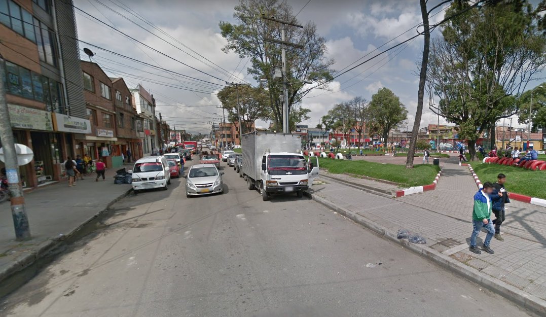 Lo apuñalaron desde una moto en Puente Aranda Cuando los vecinos y comerciantes del barrio Puente Aranda se percataron ayer por la tarde de que acababan de apuñalar fuertemente a un joven en plena calle, se acercaron a ver y lo primero que exclamaron fue: “¡Ay! Es el muchacho que cuida los carros!”, y con este reconocimiento se armó tremendo revuelo en la cuadra.