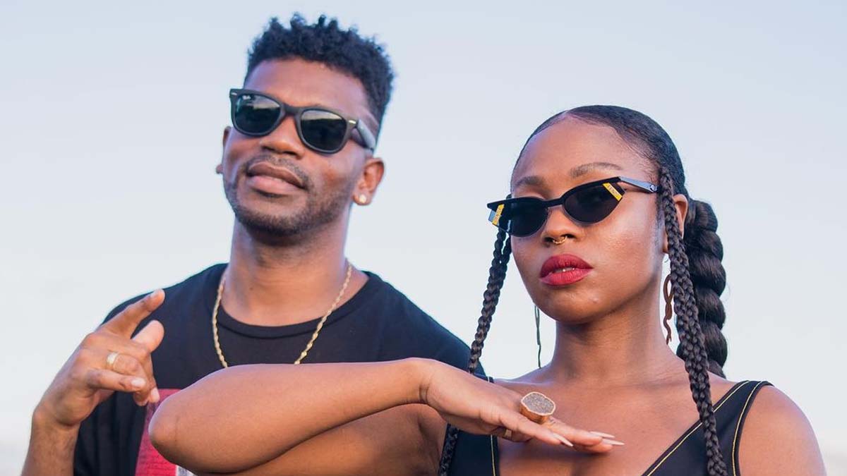 Divorcio a la vista: 'Goyo' y 'Tostao', de 'Chocquibtown', se estarían separando La historia de amor entre Carlos Yahanny Valencia Ortiz, más conocido como 'Tostao', y Gloria Martínez, mejor conocida como 'Goyo', estaría llegando a su final, pues después de diez años de relación la pareja estaría solicitado formalmente el divorcio.