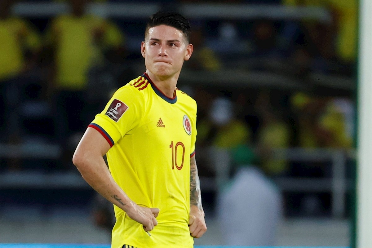 James Rodríguez ya no está entre los jugadores más costosos James Rodríguez cayó, por quinta vez consecutiva, su valor entre los fichajes de los jugadores más cotizados del mundo, según el sitio web Transfermarket, encargado de publicar los valores de los deportistas nacionales e internacionales.