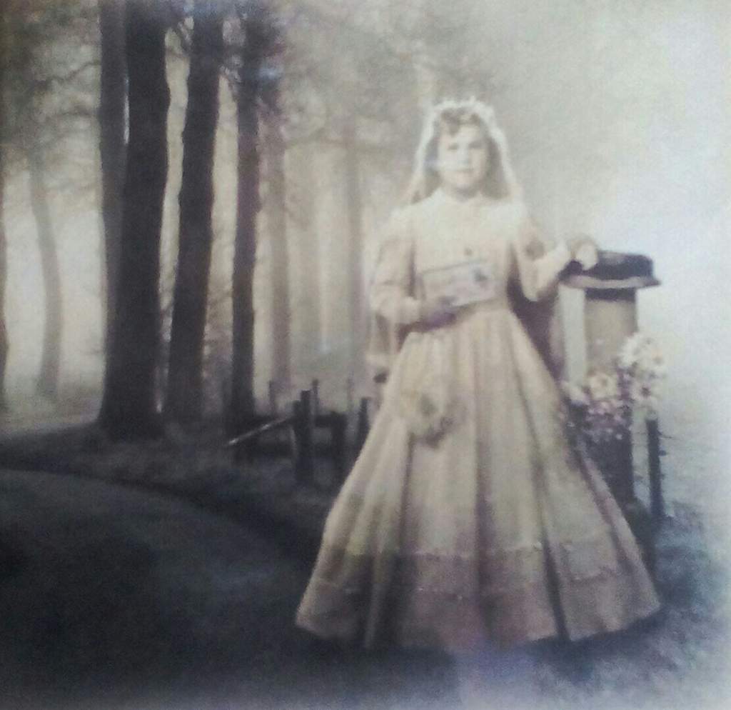 Mitos y leyendas desconocidos de Colombia Desde los llanos hasta Antioquia y de Cundinamarca a la Costa, son muchos los colombianos quienes aseguran haber presenciado, e incluso padecido, la existencia de espectros paranormales cuya existencia representa todo un cúmulo de imágenes y sentimientos que van más allá de la imaginación.