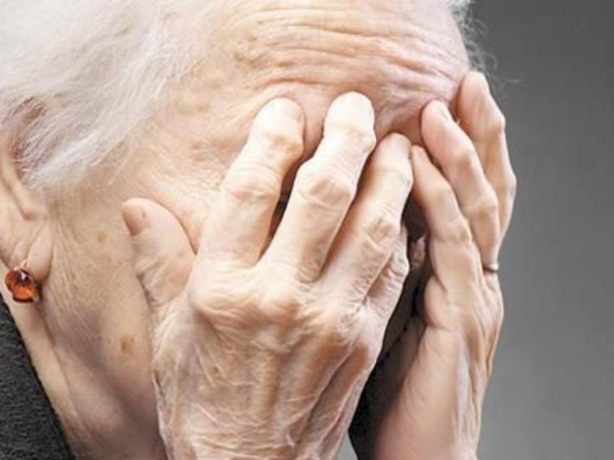 ¡Salvaje! Lo capturan por violar a abuelita de 80 años 6 ¡Salvaje! Lo capturan por violar a abuelita de 80 años Un estremecedor y aberrante caso de violación sexual, con una anciana de 80 años de edad como la víctima, causa revuelo internacional. El hecho ocurrió en Estados Unidos, donde la adulta mayor fue el blanco del salvaje ataque de un sujeto que fue identificado como Luis Felipe González.