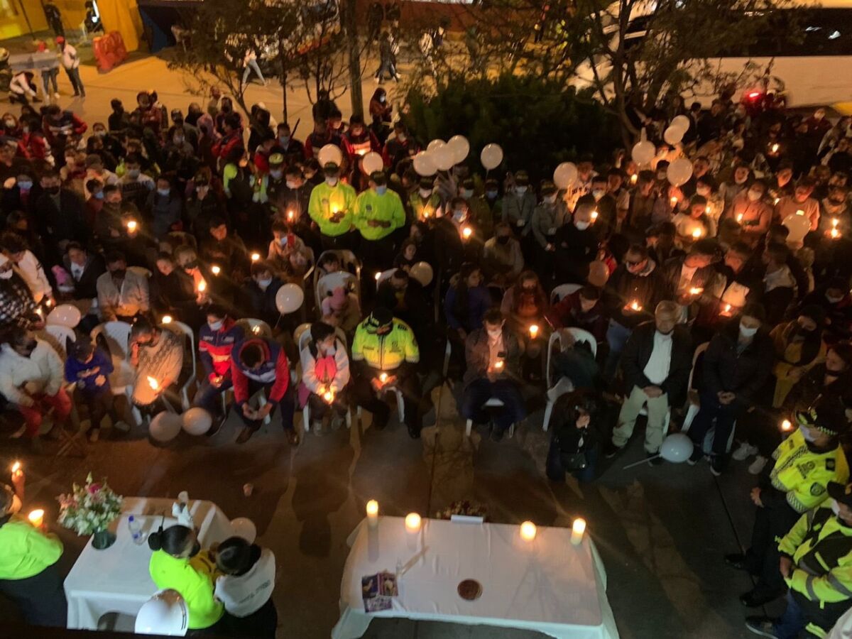Desde Venezuela se habrían planeado atentados recientes en Bogotá “Mediante las labores de monitoreo y seguimiento de la Defensoría del Pueblo, se ha podido evidenciar el interés de las facciones disidentes de las ex FARC-EP en retomar el control sobre corredores históricos, los cuales se tornan imperiosos para el desarrollo de diferentes eslabones de la cadena del narcotráfico, el transporte de tropas, víveres y armamento. De esta manera, el corredor occidental ( Vincula Ciudad Bolívar, Soacha, Sumapaz, y el sur del departamento del Tolima), se convierte en una puerta desde y hacia la capital, otorgándole un valor geoestratégico al conectar Bogotá, mediante las provincias de Soacha”, dice la entidad.