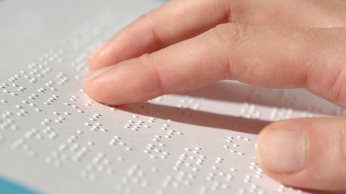 La factura del agua tendrá lenguaje braille para personas con discapacidad visual 1 La factura del agua tendrá lenguaje braille para personas con discapacidad visual La Empresa de Acueducto y Alcantarillado de Bogotá indicó que partir de este mes el servicio de factura contará con lenguaje braille dirigido a la población con ceguera o con baja visión diagnosticada.
