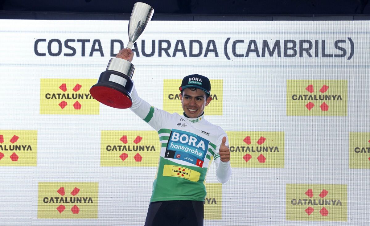 Tremendo: Higuita, campeón de la Vuelta a Cataluña 8 Tremendo: Higuita, campeón de la Vuelta a Cataluña El ciclista colombiano Sergio Higuita (BORA Hansgrohe) se ha proclamado campeón de la 101ª edición de la Vuelta a Cataluña después de defender su liderato en la séptima y última etapa, de 138,5 kilómetros con salida y meta en Barcelona y en la que el italiano Andrea Bagioli (Quick-Step Alpha Vinyl) se ha llevado la última victoria parcial.