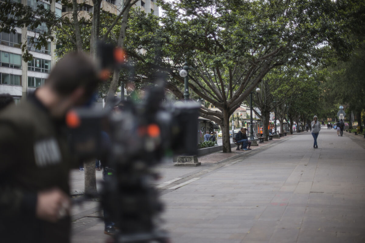 Esta es la millonada que destinarán para el cine en Colombia 2 Esta es la millonada que destinarán para el cine en Colombia Dentro de la programación del Festival Internacional de Cartagena, el Fondo para el Desarrollo Cinematográfico presentó el plan de acción para 2022 y la convocatoria de Estímulos por Concurso por $17.975.000.000, destinados a apoyar la producción y formación del sector cinematográfico del país.