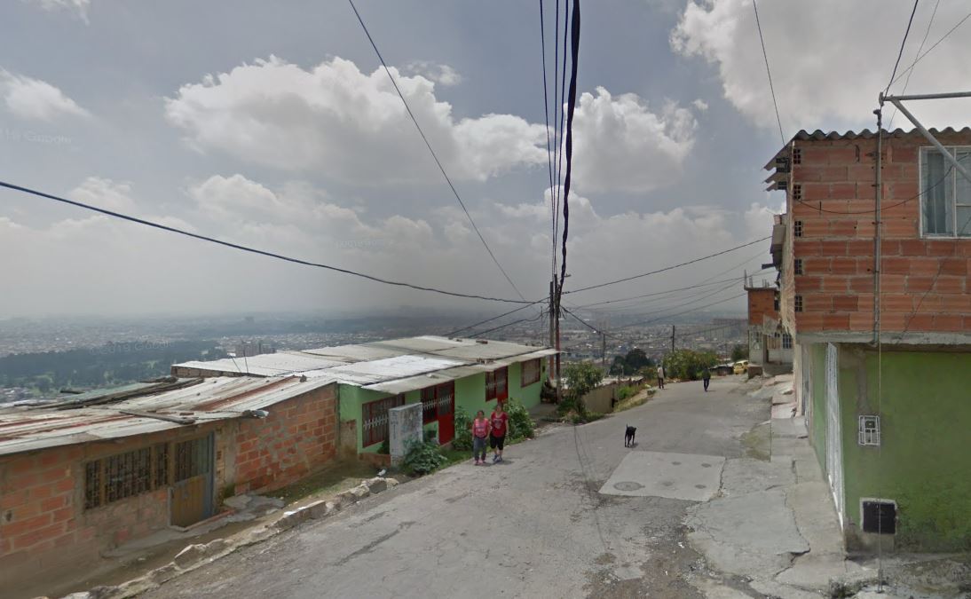 Hallan a jóvenes amarrados y asesinados en Ciudad Bolívar 1 Hallan a jóvenes amarrados y asesinados en Ciudad Bolívar Las vidas de José Jonaike Coita Arias y Pablo Emilio Sánchez tenían los minutos contados la noche de este miércoles. Sus enemigos sabían que tenían que asesinarlos, como si fueran los dueños de sus destinos, al interior de la vivienda en la que se reunían semanalmente para cuadrar cuentas de los negocios que tenían.
