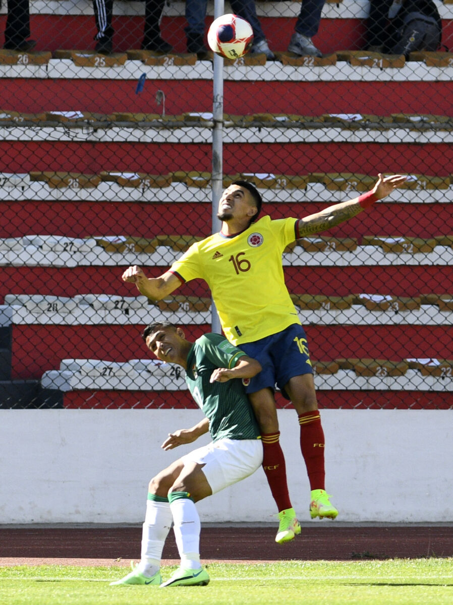 A ganarle a Bolivia y esperar el milagro en las Eliminatorias En Colombia la palabra esperanza cobra un valor importante, más cuando se viven situaciones complicadas en cualquier ámbito como, por ejemplo, el fútbol. Por eso, ahora que la Selección Colombia pasa por un momento muy complicado en las Eliminatorias, al tener pocas opciones de clasificar al Mundial de Catar, los hinchas apelamos a la esperanza como la última opción que hay para avanzar.