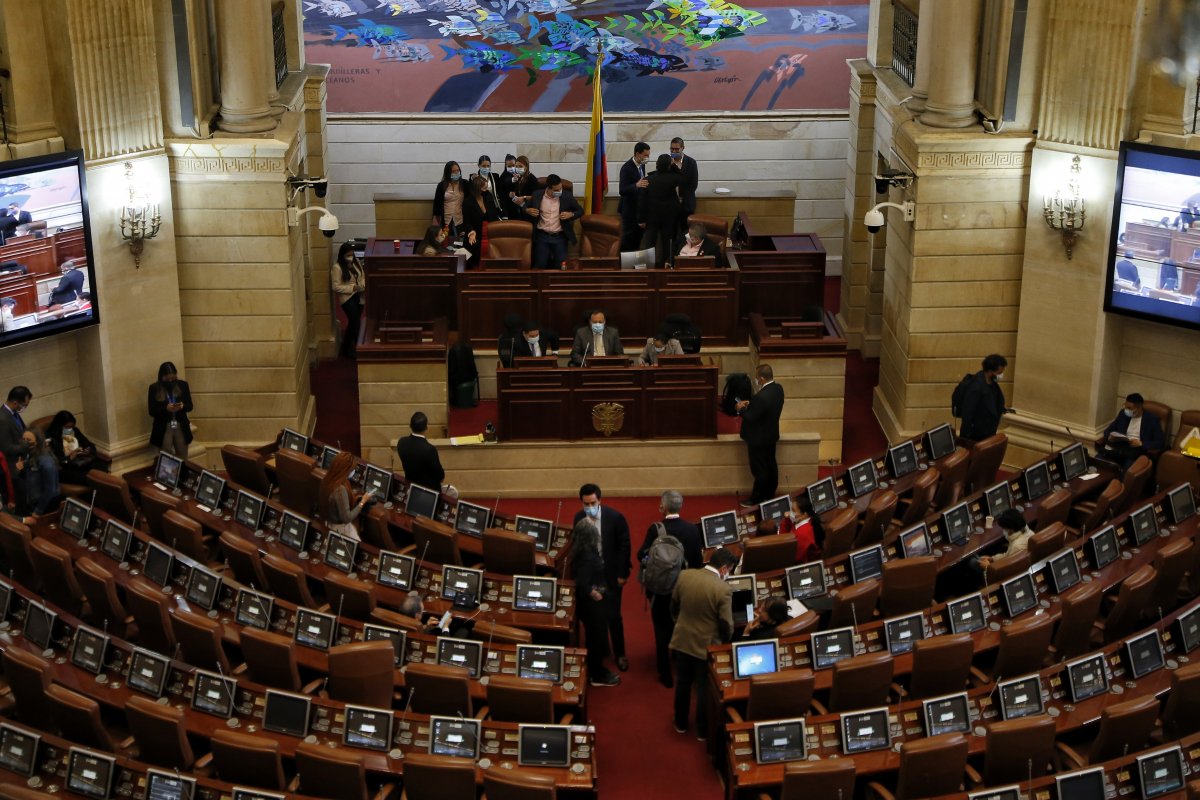 Abecé sobre el funcionamiento del Congreso A continuación, elaboramos un práctico ABC sobre todo lo que debe saber del funcionamiento del Congreso: diferencias entre la Cámara y el Senado, sus funciones y demás.