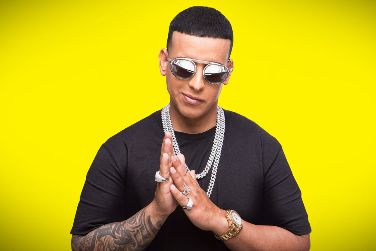 EN VIDEO: Daddy Yankee anuncia su retiro de la música 1 EN VIDEO: Daddy Yankee anuncia su retiro de la música En un video de tres minutos de duración, el cantante de 'Gasolina' y 'Despacito' Daddy Yankee agradeció a sus fanáticos por darle las llaves para abrir las puertas del reggaeton a nivel mundial.