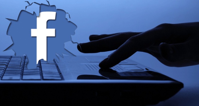 A una mujer le robaron fotos de Facebook para extorsionar 1 A una mujer le robaron fotos de Facebook para extorsionar Una mujer denunció que delincuentes le robaron sus fotos de Facebook, y que con estas imágenes los criminales están engañando a hombres, pues se hacen pasar por una menor de 17 años, todo con el fin de extorsionarlos.