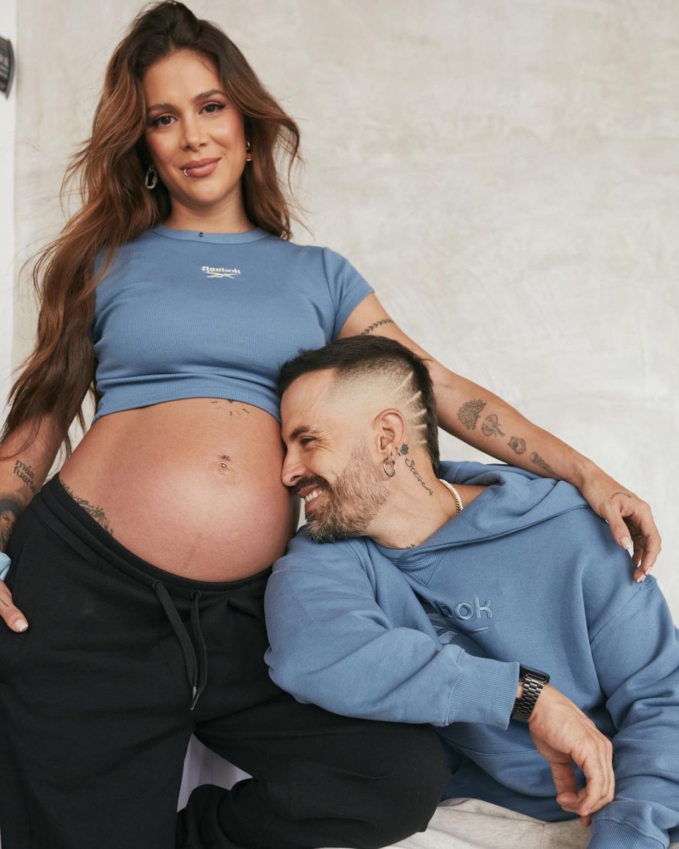 ¡Greeicy Rendón dio a luz a su hijo! 1 ¡Greeicy Rendón dio a luz a su hijo! Este jueves el cantante Mike Bahía reveló por medio de una fotografía que su esposa, la actriz y cantante Greeicy Rendón, dio a luz a su primer hijo.