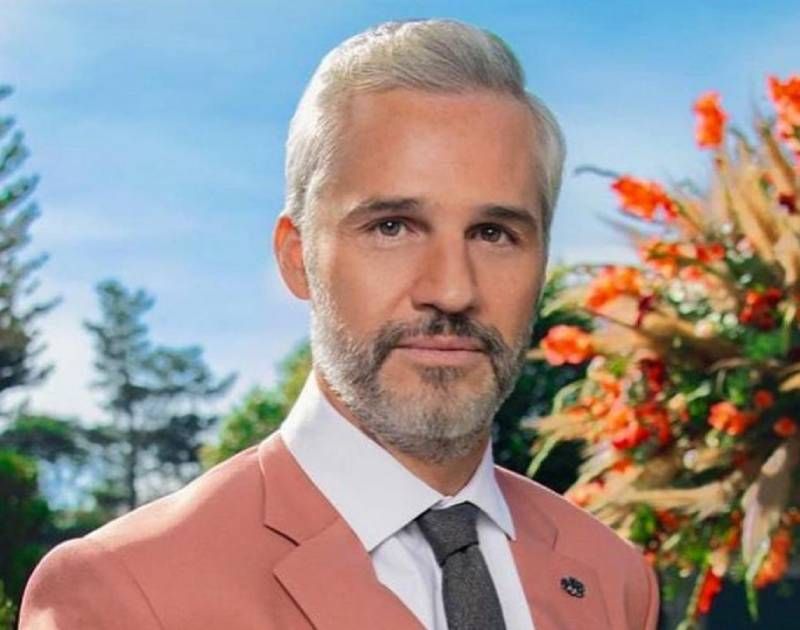 Actor de ‘La casa de las flores’ contó cómo le amputaron una pierna Juan Pablo Medina, recordado por su personaje de Diego Olvera en ‘La casa de las flores’, causó sorpresa al reaparecer con una prótesis en su pierna derecha.