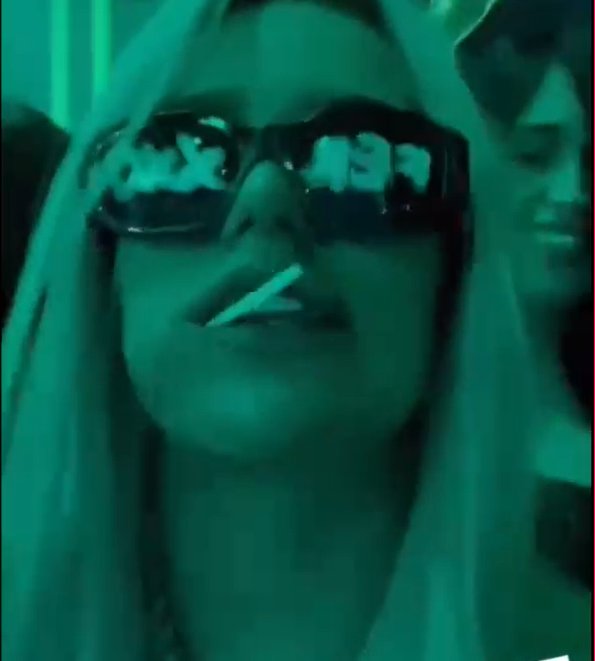 Rumores del nuevo amor de Karol G, que sería otro reguetonero 1 Rumores del nuevo amor de Karol G, que sería otro reguetonero La cantante paisa Karol G empezó este año con toda en el plano profesional, pues ha tenido bastante éxito en su carrera musical. Pero a pesar de eso, muchos esperan que la bella artista anuncie cuál es su nuevo amor, del cual ya hay rumores, tras dejar en el pasado a su expareja, Anuel.