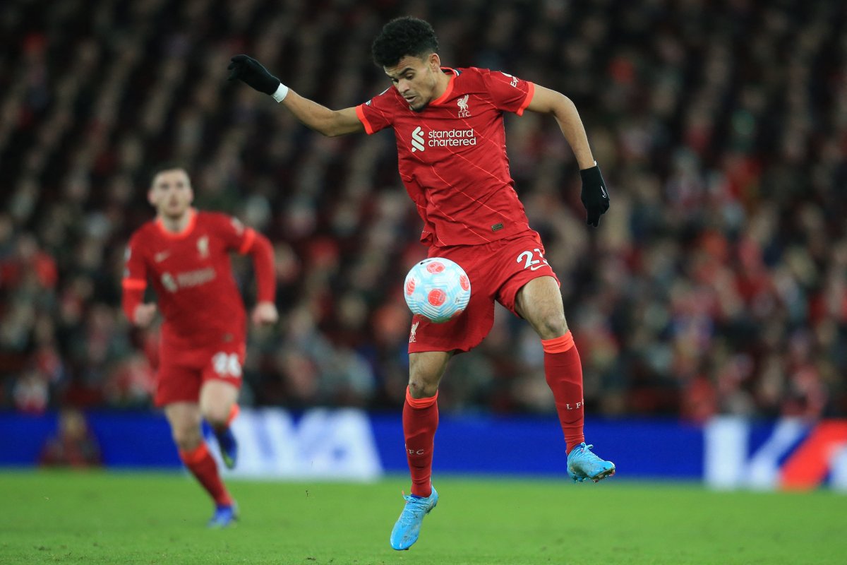 Luis Díaz, en cuartos de la 'Champions' con el Liverpool Aunque el Liverpool de Luis Díaz cayó en casa 0-1 ante el Inter de Milán en la vuelta de los octavos de final de la 'Champions League', logró avanzar a la próxima fase del torneo de clubes más importante del mundo al imponerse por 2-1 en el marcador global.