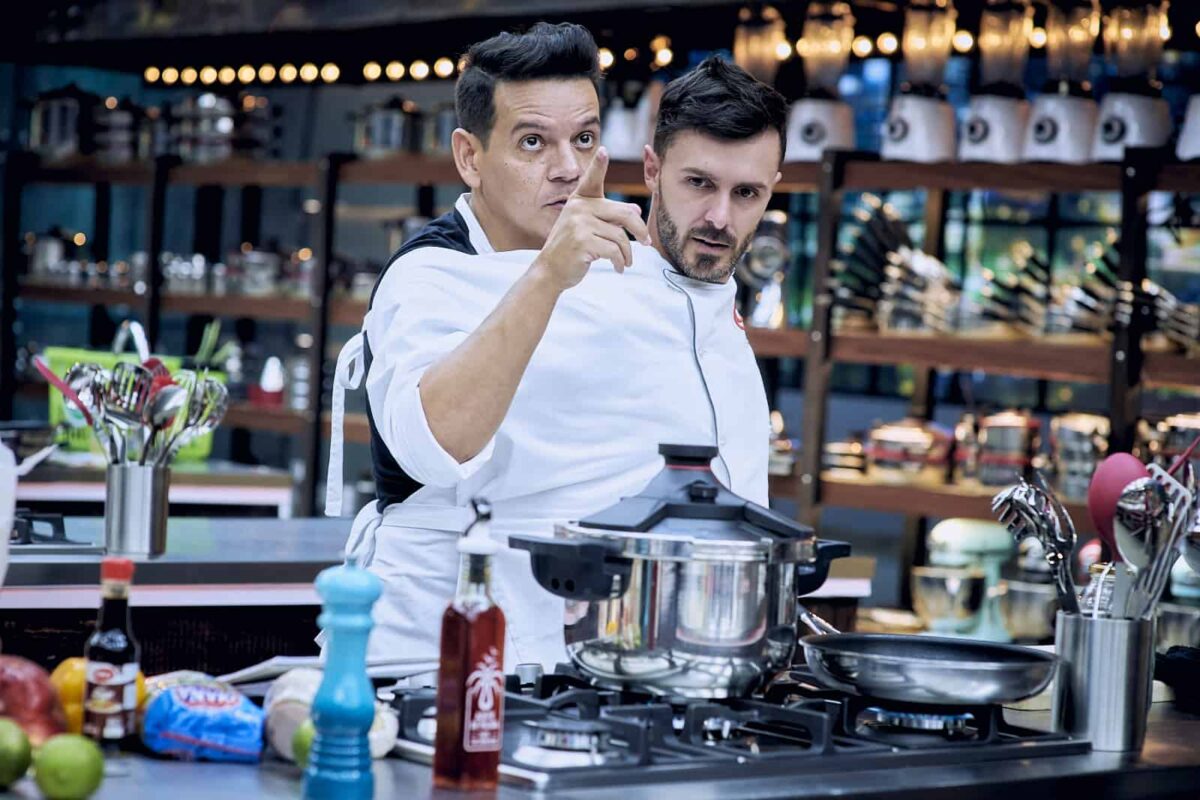 Tatán Mejía reconoció que hizo trampa en ‘MasterChef’ 1 Tatán Mejía reconoció que hizo trampa en ‘MasterChef’ En el último capítulo de ‘MasterChef Celebrity’ Aída Morales expresó su inconformidad con 2 participantes porque hicieron trampa en el más reciente reto.