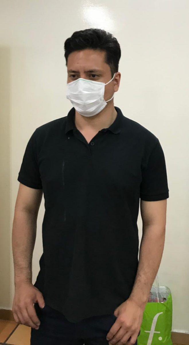 Sujeto que atacó a su pareja con machete fue recapturado A principios del mes de marzo, se había conocido que el sujeto identificado como Miguel Camilo Parra, señalado de haber ocasionado varias lesiones con un hacha en octubre de 2020, a su entonces pareja sentimental, había quedado en libertad. Ahora este hombre volvió a prisión, tras haber sido recapturado en medio de la audiencia de lectura de sentido de fallo condenatorio por tentativa de feminicidio.