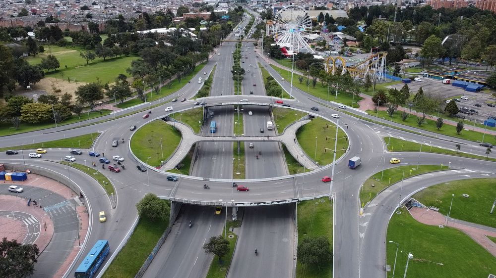 Este domingo no habrá restricciones a vehículos de carga en carreteras del país 1 Este domingo no habrá restricciones a vehículos de carga en carreteras del país El ministerio de Transporte informó que este domingo 15 de mayo no se presentarán restricciones a los vehículos de carga en ningún corredor vial del país.