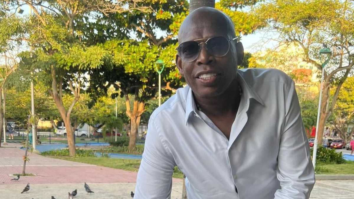 Le dio con todo: El Tino Asprilla aseguró que el de Catar es el peor Mundial de la historia 10 Le dio con todo: El Tino Asprilla aseguró que el de Catar es el peor Mundial de la historia Con la picante opinión que lo caracteriza, el Tino le dio 'rejo' al Mundial de Catar. En su concepto se han visto partidos muy malos y de muy bajo nivel, por lo cual llegó a la conclusión de que el de Catar es el peor Mundial de la historia.