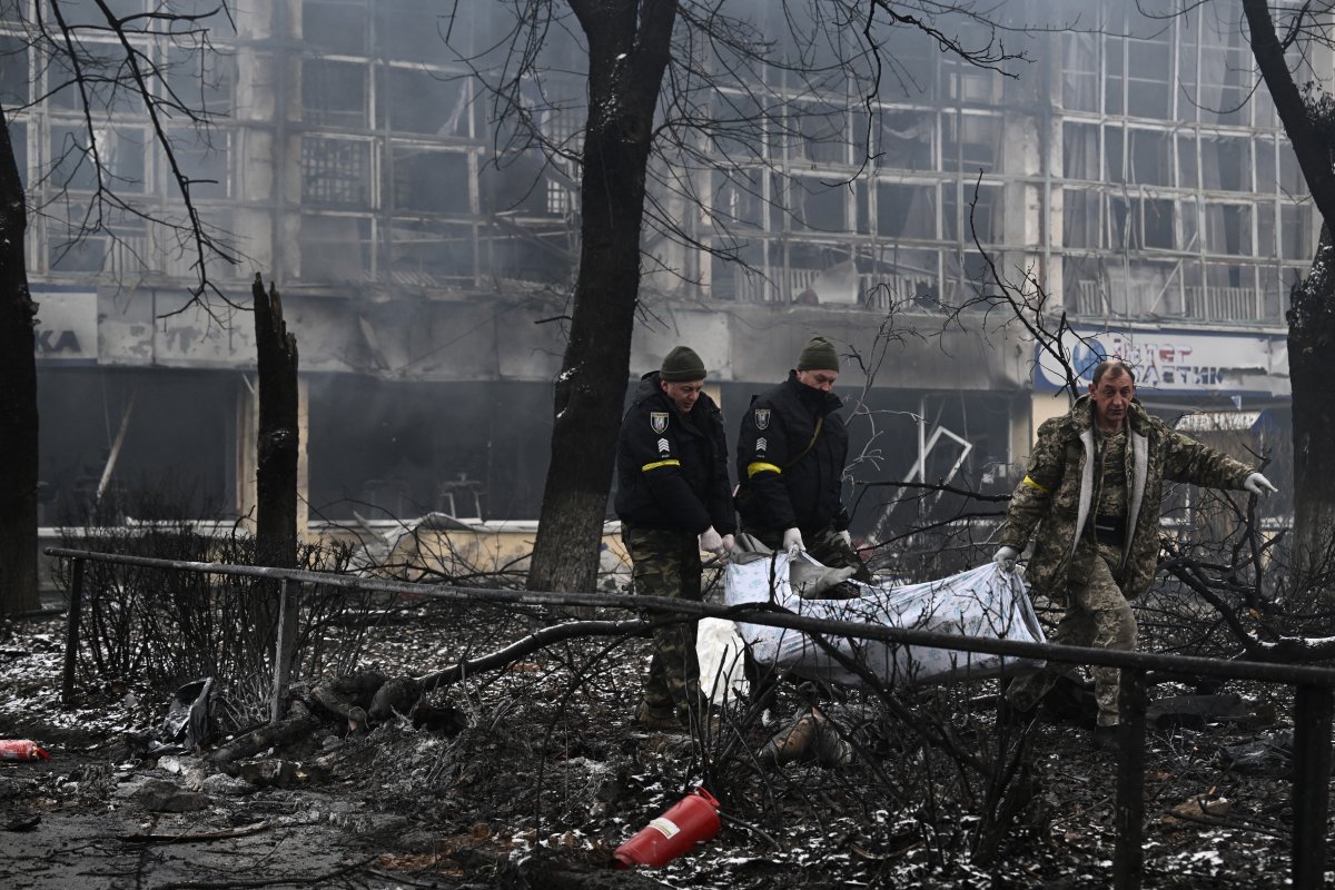 ONU confirma más de 500 civiles muertos en Ucrania 1 ONU confirma más de 500 civiles muertos en Ucrania Más de 500 civiles han muerto en Ucrania desde que Rusia dio inicio a su ofensiva militar, según un recuento que la propia Naciones Unidas estima que será "considerablemente mayor", en la medida en que tiene dificultades para verificar las informaciones que llegan de forma constante.