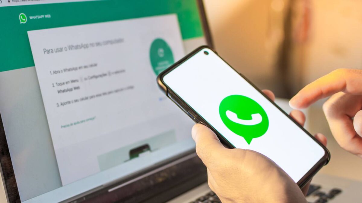 Truco para ocultar sus conversaciones de WhatsApp Web Si quiere mantener su privacidad y que nadie sepa lo que escribe en WhatsApp Web desde su PC, entonces debe aprender este sencillo truco.