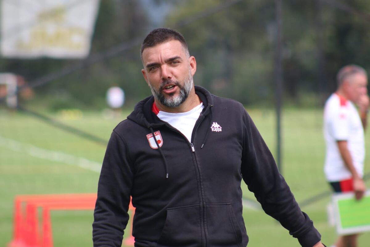 Santa Fe se queda sin DT: Martín Cardetti no va más en el 'León' 3 Santa Fe se queda sin DT: Martín Cardetti no va más en el 'León' El ciclo de Martín Cardetti como técnico de Independiente Santa Fe llegó a su fin. Este lunes el cuadro capitalino anunció su salida, debido a su mal rendimiento en la Liga colombiana.