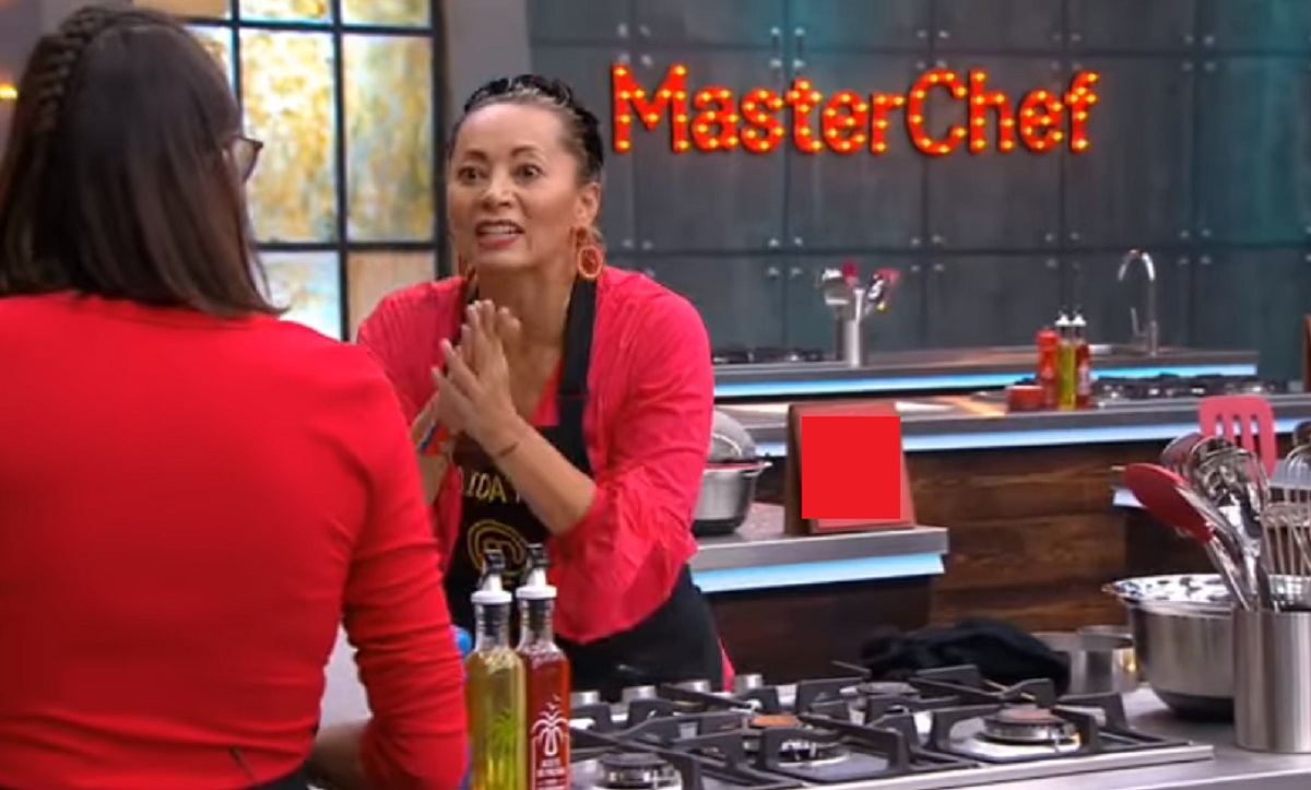 Críticas por la actitud de Aída Morales en MasterChef con Natalia Ramírez A Aída Morales la compararon con Carla Giraldo por la manera en la que trató a Natalia Ramírez&nbsp;en ‘MasterChef Celebrity’ durante el último reto de salvación.