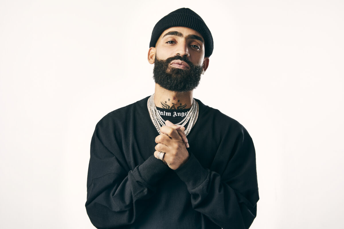 Arcángel se negó a dar concierto en Venezuela El famoso cantante de&nbsp;reguetón&nbsp;Austin Agustín Santos más conocido en la industria musical como&nbsp;Arcángel recientemente fue aplaudido por sus fans luego de negarse rotundamente a realizar espectáculos en el vecino país, debido a el presidente actual Nicolás Maduro.