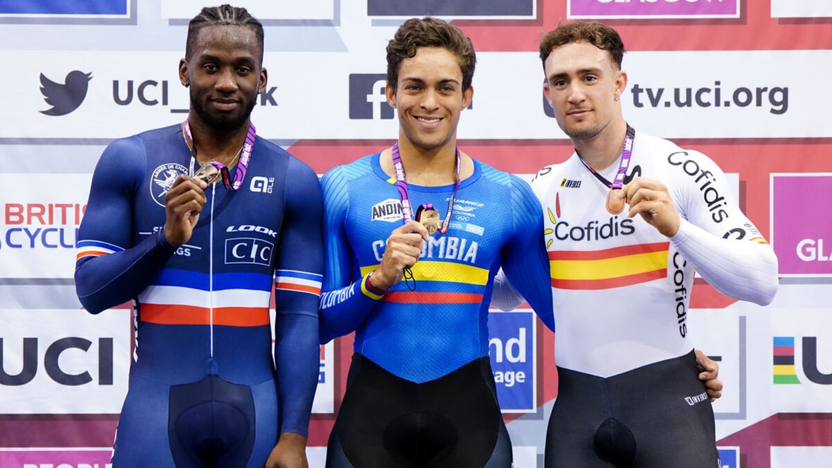 Cristian Ortega entrega medalla de oro a Colombia en ciclismo 1 Cristian Ortega entrega medalla de oro a Colombia en ciclismo El barranquillero Cristian Ortega Fontalvo entró a la historia del ciclismo colombiano al obtener para nuestro país la medalla de oro en la prueba del kilómetro en pista, en la primera válida de la Copa de Naciones UCI de Ciclismo en pista, evento que se celebra en Glasgow, Escocia.