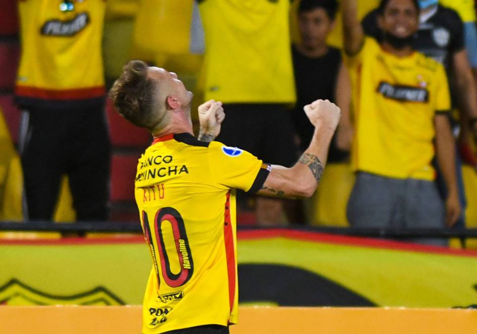 En Video: El gol olímpico en Copa Suramericana que le da la vuelta al mundo Un golazo que hoy la da la vuelta al mundo marcó el argentino nacionalizado ecuatoriano Damián Díaz en la Copa Sudamericana.