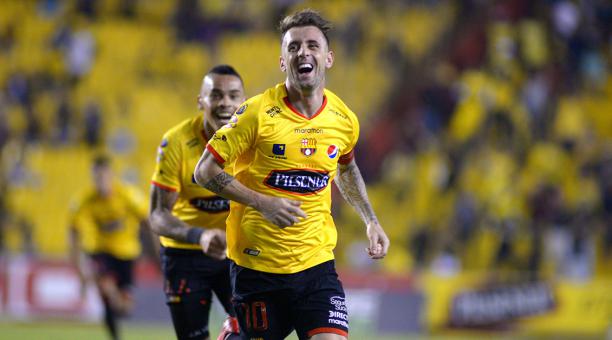 En Video: El gol olímpico en Copa Suramericana que le da la vuelta al mundo Un golazo que hoy la da la vuelta al mundo marcó el argentino nacionalizado ecuatoriano Damián Díaz en la Copa Sudamericana.