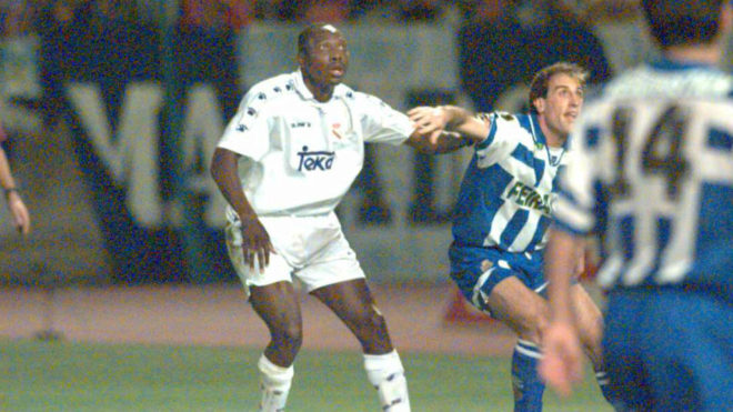 Las fotos que inmortalizarán a Freddy Rincón 6 Las fotos que inmortalizarán a Freddy Rincón Freddy Rincón hizo parte de los planteles de Independiente Santa Fe, América de Cali, Palmeiras de Brasil, Napoli de Italia y fue el primer colombiano en jugar en el Real Madrid.