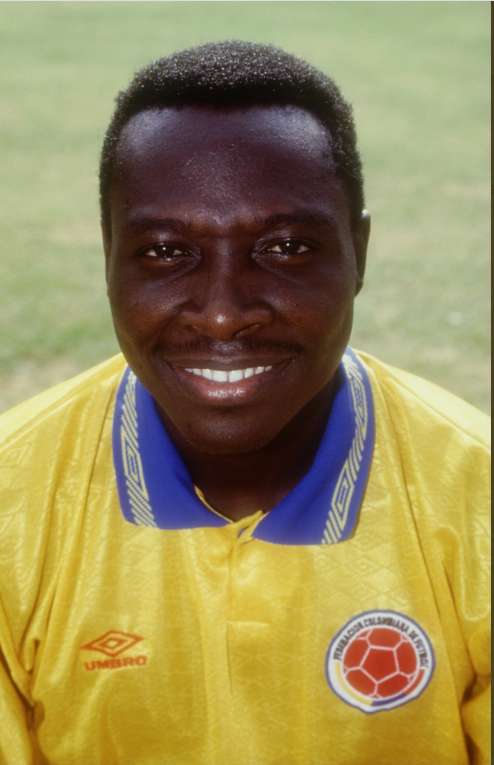 Las fotos que inmortalizarán a Freddy Rincón 1 Las fotos que inmortalizarán a Freddy Rincón Freddy Rincón hizo parte de los planteles de Independiente Santa Fe, América de Cali, Palmeiras de Brasil, Napoli de Italia y fue el primer colombiano en jugar en el Real Madrid.