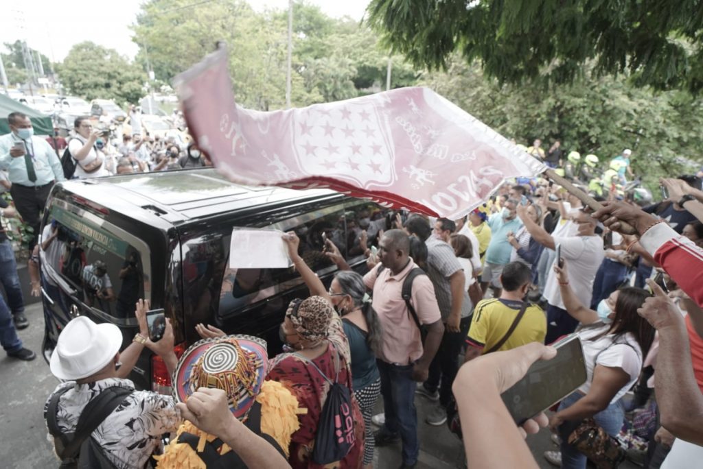 Así fue el emotivo homenaje de despedida a Freddy Rincón En el estadio Pascual Guerrero caleños y seguidores de Freddy Rincón le rindieron un emotivo homenaje al 'Coloso de Buenaventura'