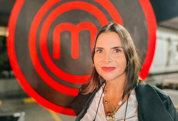 Críticas por la actitud de Aída Morales en MasterChef con Natalia Ramírez A Aída Morales la compararon con Carla Giraldo por la manera en la que trató a Natalia Ramírez&nbsp;en ‘MasterChef Celebrity’ durante el último reto de salvación.