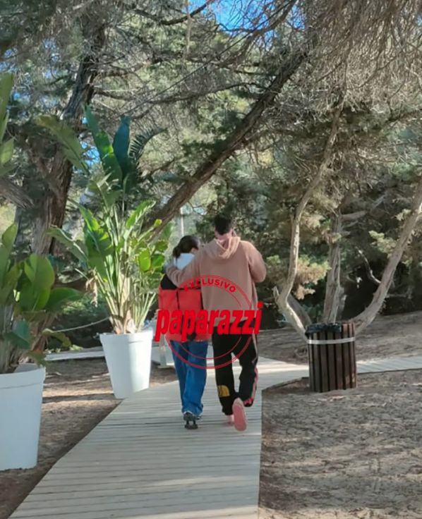 ¡Confirmado! El futbolista Rodrigo De Paul y la cantante Tini son novios 2 ¡Confirmado! El futbolista Rodrigo De Paul y la cantante Tini son novios La cantante Tini y el futbolista del Atlético de Madrid, Rodrigo De Paul, son tendencia este martes en la red social Twitter, todo por el romance que hasta hace poco mantenían en secreto y el cual fue puesto al descubierto con unas comprometedoras fotos.