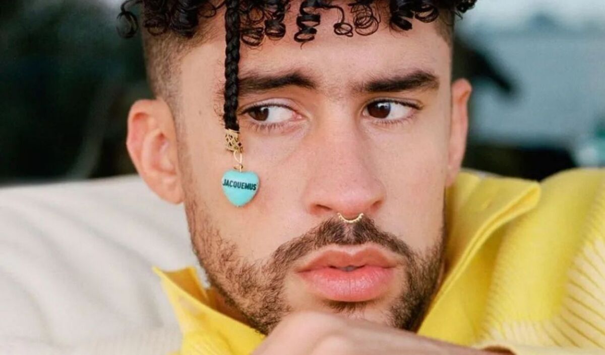 Bad Bunny se convertirá en el primer héroe latino de Marvel Sony anunció a través de su cuenta de Twitter que el cantante y actor Bad Bunny será el protagonista de la nueva película de Marvel.