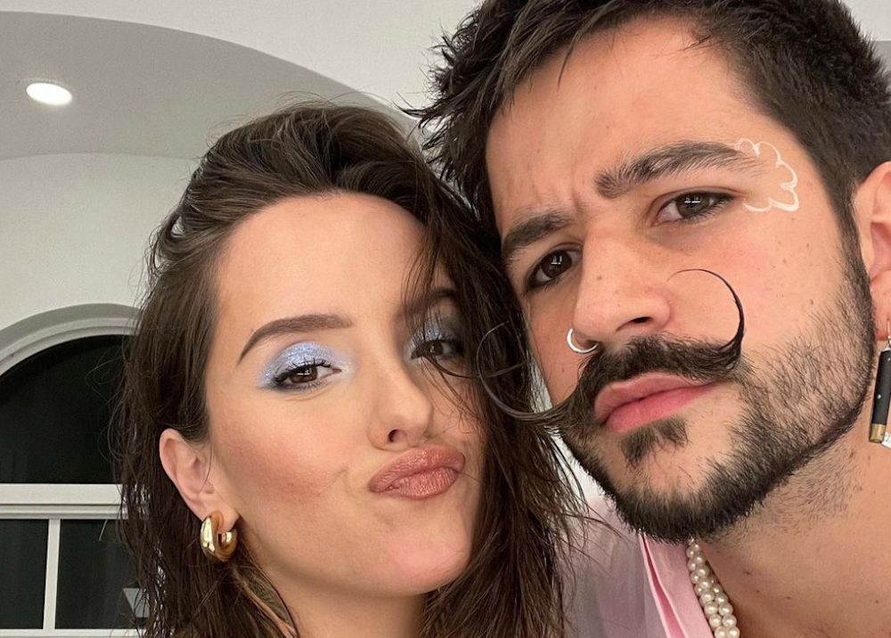 Filtran foto del rostro de la hija de Camilo y de Evaluna 8 Filtran foto del rostro de la hija de Camilo y de Evaluna En redes sociales quizá la foto más esperada es la del rostro de Índigo, la hija de Camilo Echeverry y Evaluna Montaner, pero en su momento esta pareja aseguró que la decisión de mostrarla es únicamente de la pequeña y nadie aparte de la familia y amigos cercanos conocía el rostro de la bebé.