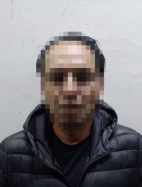Cae violador en serie en Bogotá En las ultimas horas se conoció la captura de un señalado violador que simuló ser un operador de cable para abusar sexualmente de una niña de 12 años en el barrio San Pedro, en Suba.
