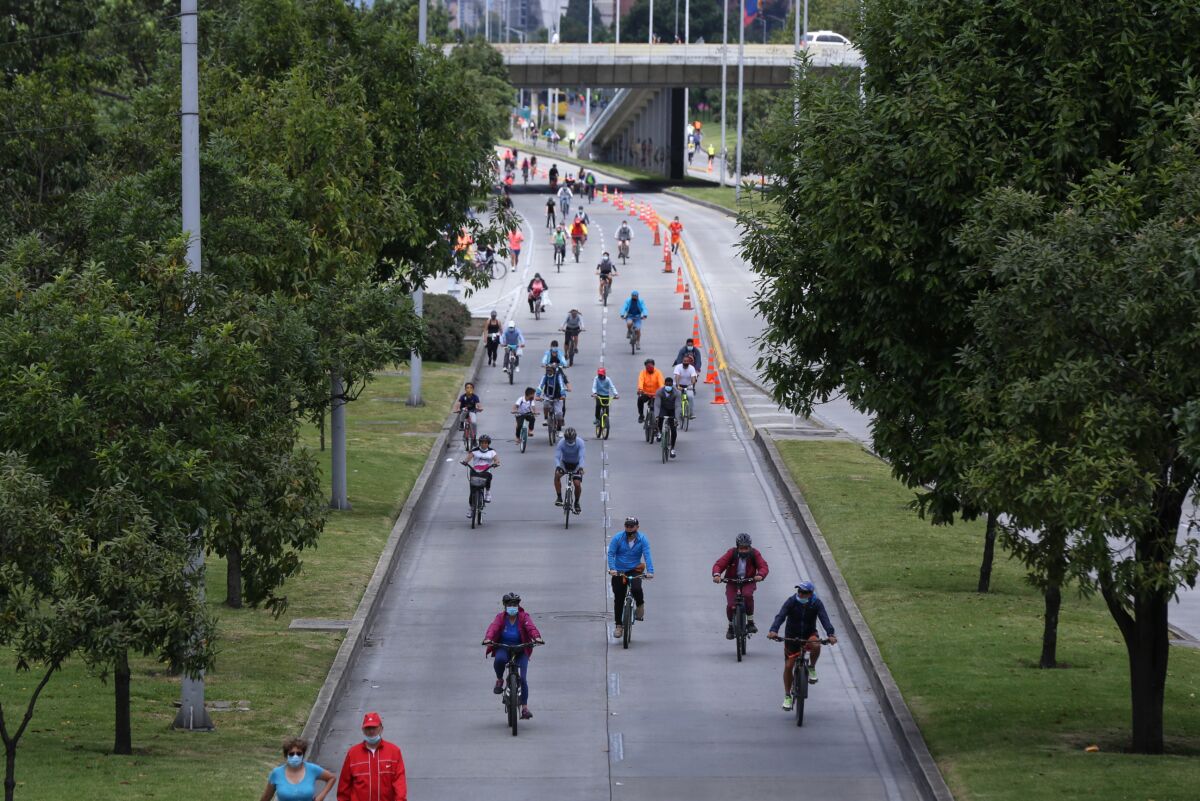 Ojo a los tramos de la ciclovía que no estarán habilitados este domingo 7 Ojo a los tramos de la ciclovía que no estarán habilitados este domingo Si usted es de los que suele aprovechar los domingos para salir a hacer deporte a la ciclovía, párele bolas al cierre que habrá este 3 de abril, según dio a conocer este viernes el Instituto Distrital de Recreación y Deporte (IDRD).
