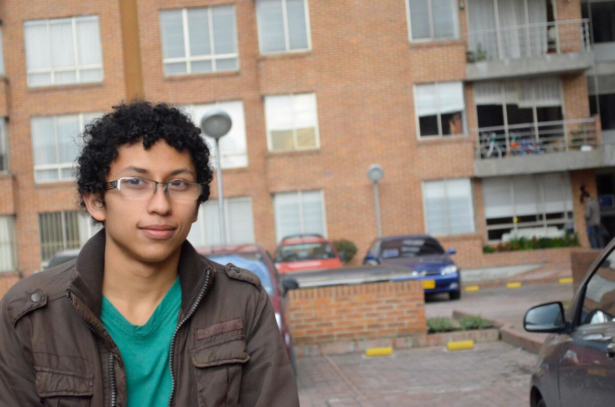 Quién era el joven asesinado en un atraco en Teusaquillo 1 Quién era el joven asesinado en un atraco en Teusaquillo La noche del pasado sábado se presentó el asesinato de un joven en un atraco perpetrado en el sector de Park Way, en la localidad de Teusaquillo, justo cuando la víctima iba en compañía de un amigo para su casa.