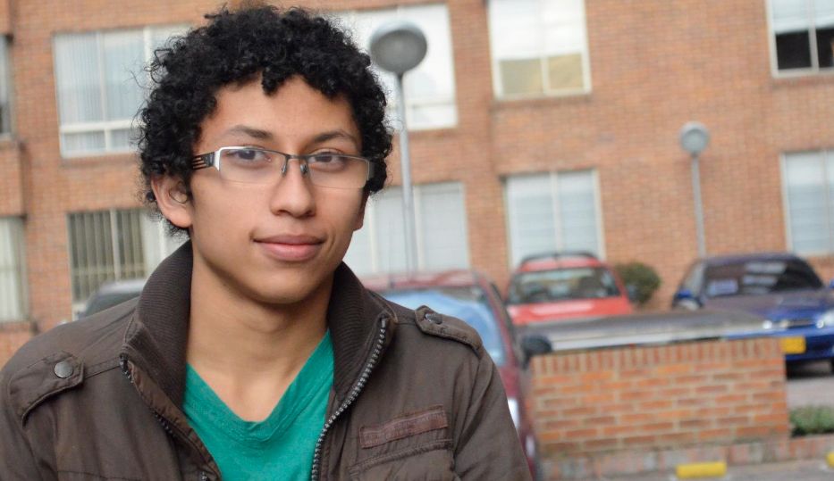 Quién era el joven asesinado en un atraco en Teusaquillo 1 Quién era el joven asesinado en un atraco en Teusaquillo La noche del pasado sábado se presentó el asesinato de un joven en un atraco perpetrado en el sector de Park Way, en la localidad de Teusaquillo, justo cuando la víctima iba en compañía de un amigo para su casa.
