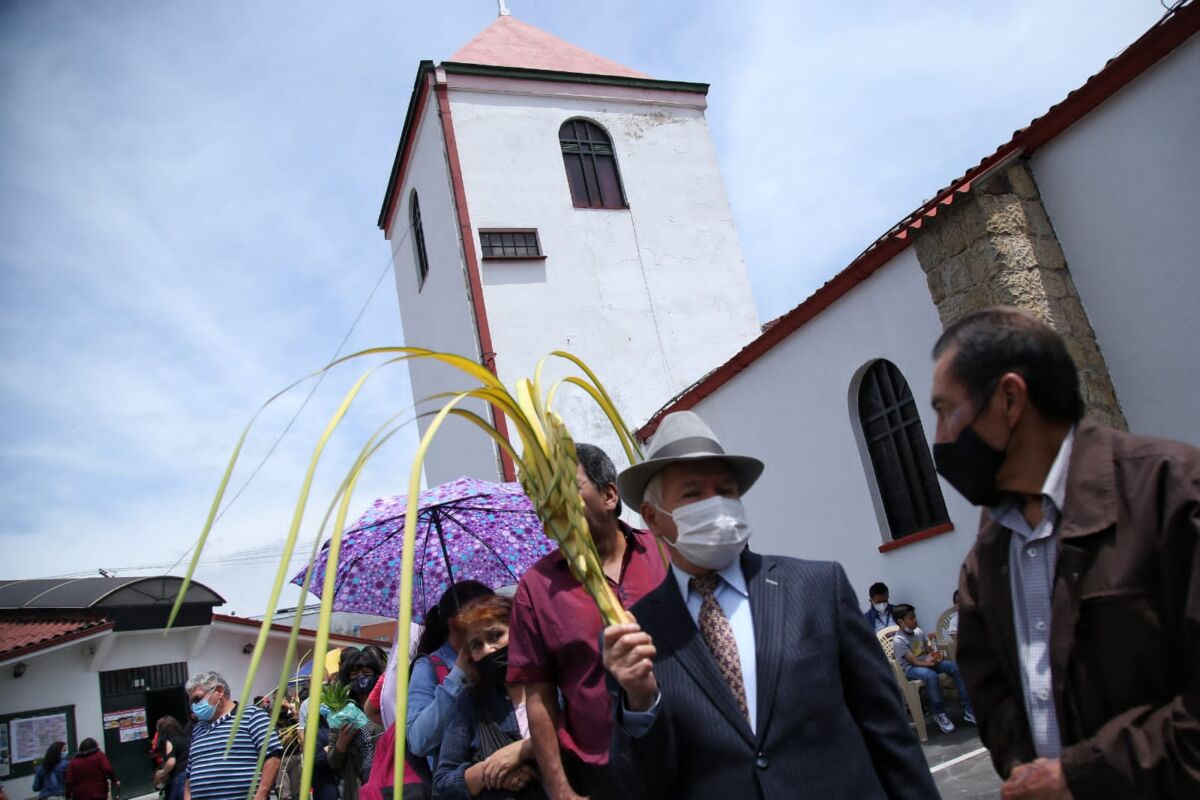 Arrancó la Semana Mayor con el Domingo de Ramos 3 Arrancó la Semana Mayor con el Domingo de Ramos Con el Domingo de Ramos se le da comienzo a la Semana Santa, ese día se conmemora la entrada de Jesús en Jerusalén, aclamado como el hijo de Dios.