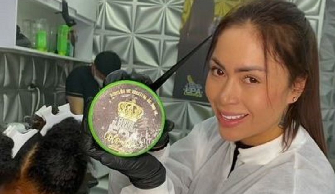 'Epa Colombia' lanza convocatoria laboral para bachilleres La Empresaria y creadora de contenido conocida como 'Epa Colombia' por medio de sus redes sociales dio a conocer que abrió una oferta laboral en su empresa de productos como keratinas y champús.