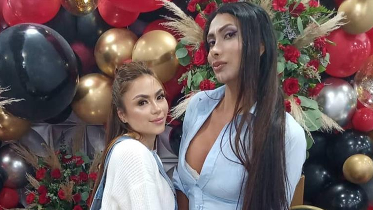 A 'Epa Colombia' le llegan quejas de sus productos A la influjencer y empresaria conocida como la 'Epa Colombia' no le paran de llover problemas, además de los chismes y dramas tras la boda de La Valdiri, ahora una modelo criticó sus productos y, al parecer, quiere acabar con la "farsa" de compañía que tiene la Epa.
