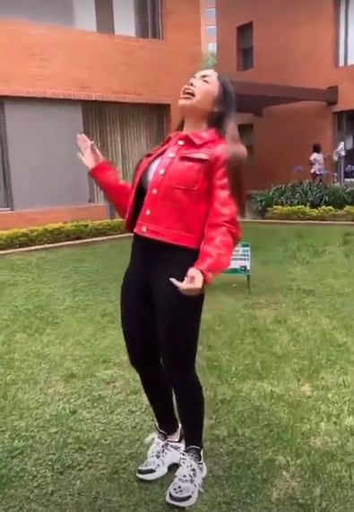 'Epa Colombia' mostró su nuevo penthouse 2 'Epa Colombia' mostró su nuevo penthouse La empresaria de keratinas Daneidy Barrera, conocida como 'Epa Colombia', mediante su cuenta de Instagram mostró algunos espacios de su nuevo penthouse, al que se mudará en los próximos días.