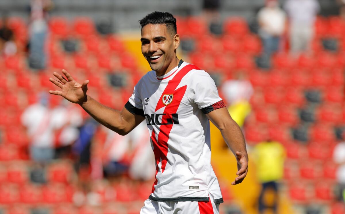 El ‘Tigre’ Falcao renovará hasta 2023 con Rayo Vallecano Con una nueva oportunidad de seguir competiendo en tierras españolas, el ‘Tigre’ Falcao renovará su contrato con el Rayo Vallecano hasta el 2023.