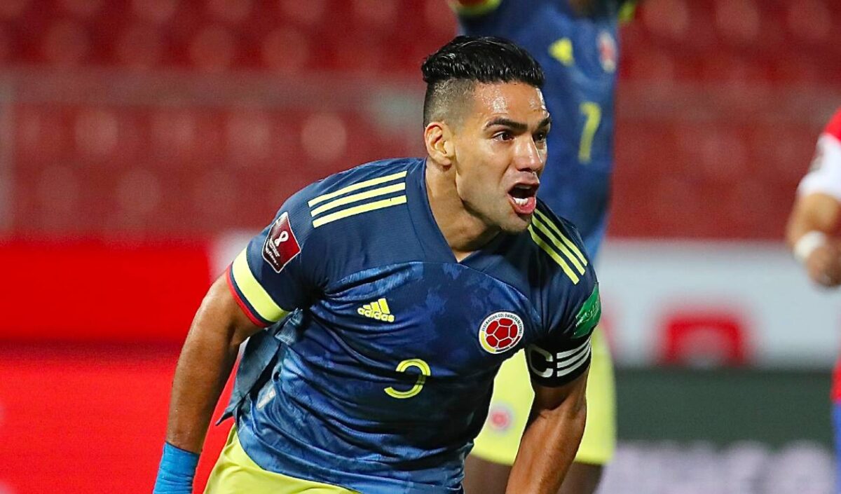 LEYENDAS QUE NO LLEGARÍAN AL MUNDIAL 2026 1 LEYENDAS QUE NO LLEGARÍAN AL MUNDIAL 2026 A la Selección Colombia no le alcanzó para llegar al Mundial de Catar, por lo que terminó el sueño de asistir a tres citas orbitales consecutivas. Algo que era demasiado predecible, ya que se sumó 7 partidos sin ganar y 685 minutos sin marcar un gol. Tanto cálculo y tanta rezadera no sirvieron de nada.