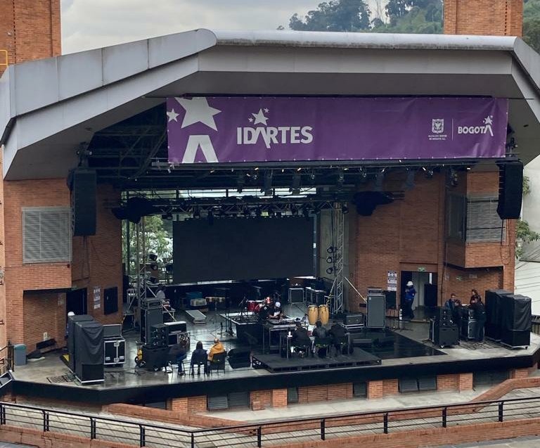 Pille las becas y residencias artísticas que dará Idartes 1 Pille las becas y residencias artísticas que dará Idartes El Instituto Distrital de las Artes (Idartes) informó que para este 2022 destinó 200 millones de pesos en becas para que artistas bogotanos puedan participar en ferias, foros o residencias artísticas en varios países y así apoyar el arte.