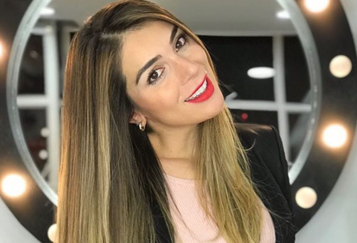 Entrevista a Marilyn Patiño La belleza de Marilyn Patiño nos ha acompañado por varias décadas en la televisión colombiana, pero ahora esta caleña quiere que también la conozcan por su talento para el canto. Nos contó que ha pasado, por lo menos, por 20 o 30 profesores de técnica vocal en Colombia y tiene el sueño de hacer música desde hace 20 años, cuando le cobraban $100 millones por hacer un álbum.